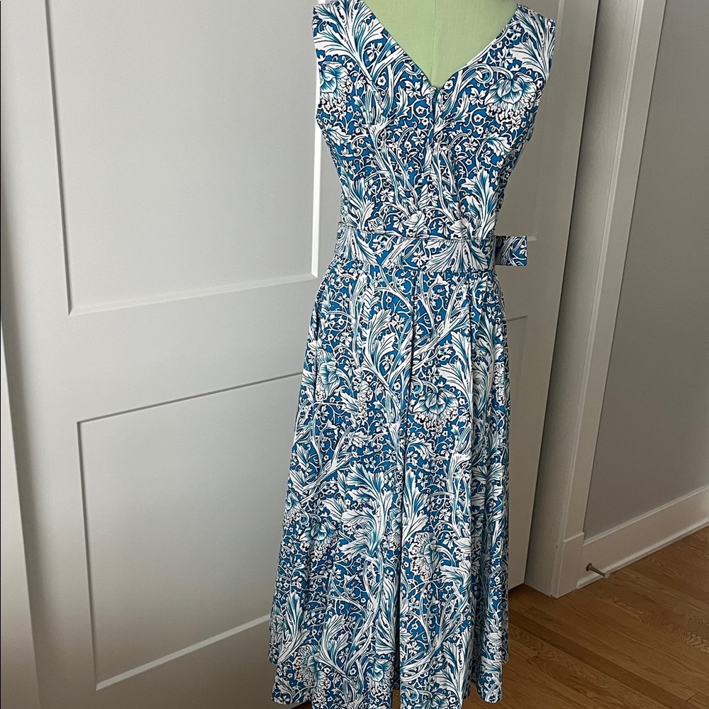 Samantha Sung Blue and White Patterned Midi Dress - Picture 5 of 15